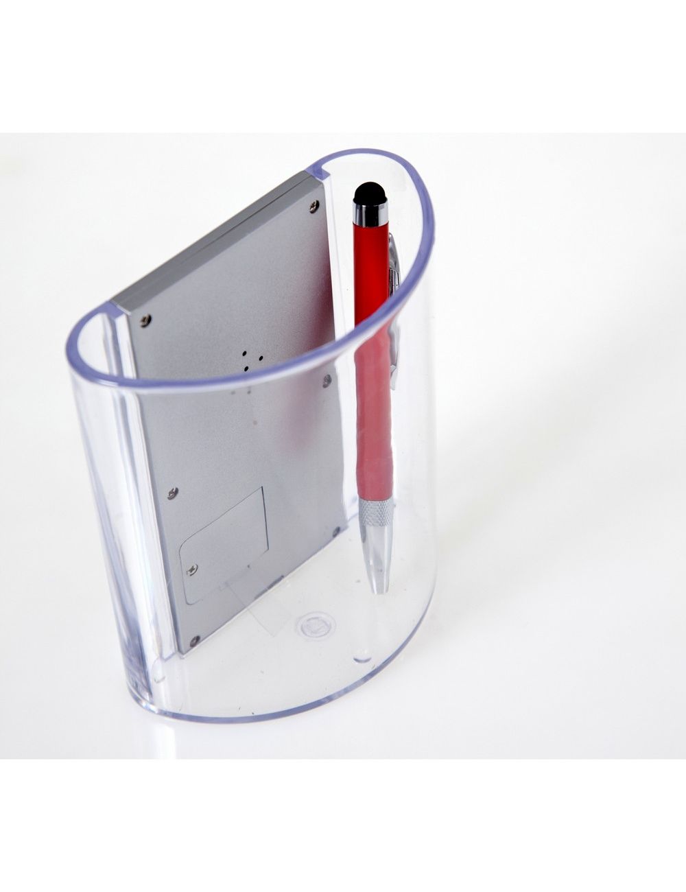 Pojemnik na przybory do pisania, zegar...