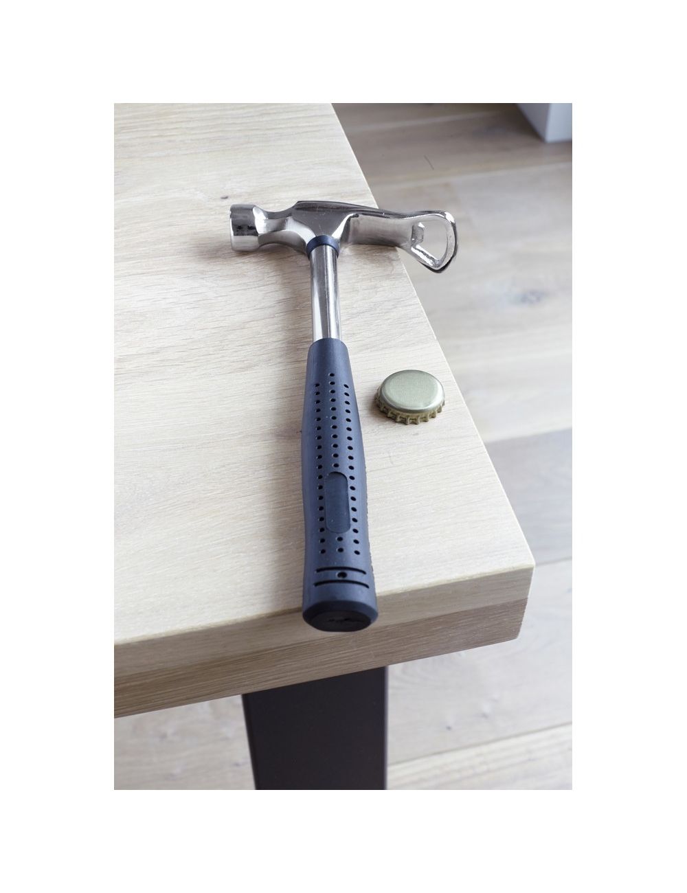 Młotek, otwieracz do butelek