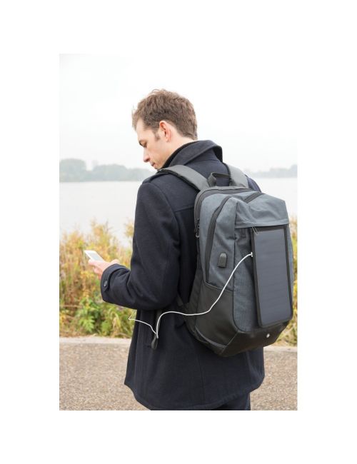 Plecak na laptopa 15,6", ładowarka słoneczna 7W Swiss Peak Eclipse