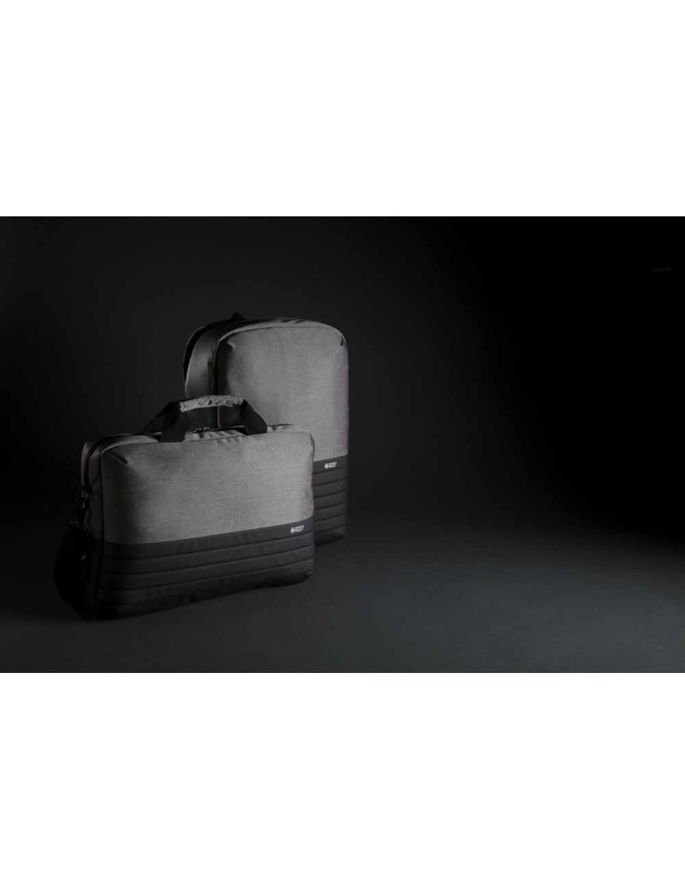 Torba na laptopa 15,6" Swiss Peak, ochrona RFID