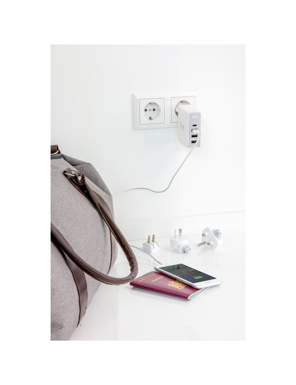 Adapter podróżny, bezprzewodowy power bank 6700...