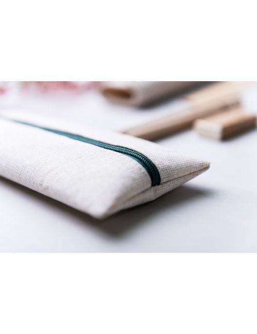 Zestaw szkolny, piórnik, ołówek, długopis, linijka, gumka i temperówka