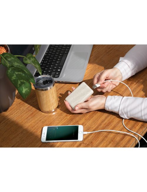 Power bank 5000 mAh ze słomy pszenicznej