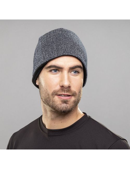 Czapka zimowa, połyskliwy materiał