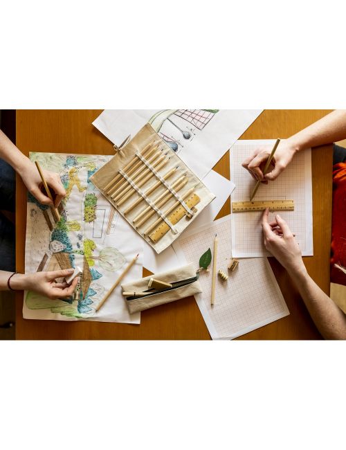 Zestaw szkolny, piórnik, 12 kredek, linijka, gumka i temperówka | Kaleb