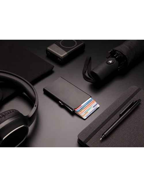 Etui na karty kredytowe, ochrona RFID