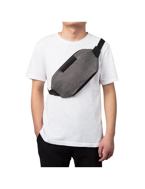 Saszetka zapinana w pasie Urban Bumbag