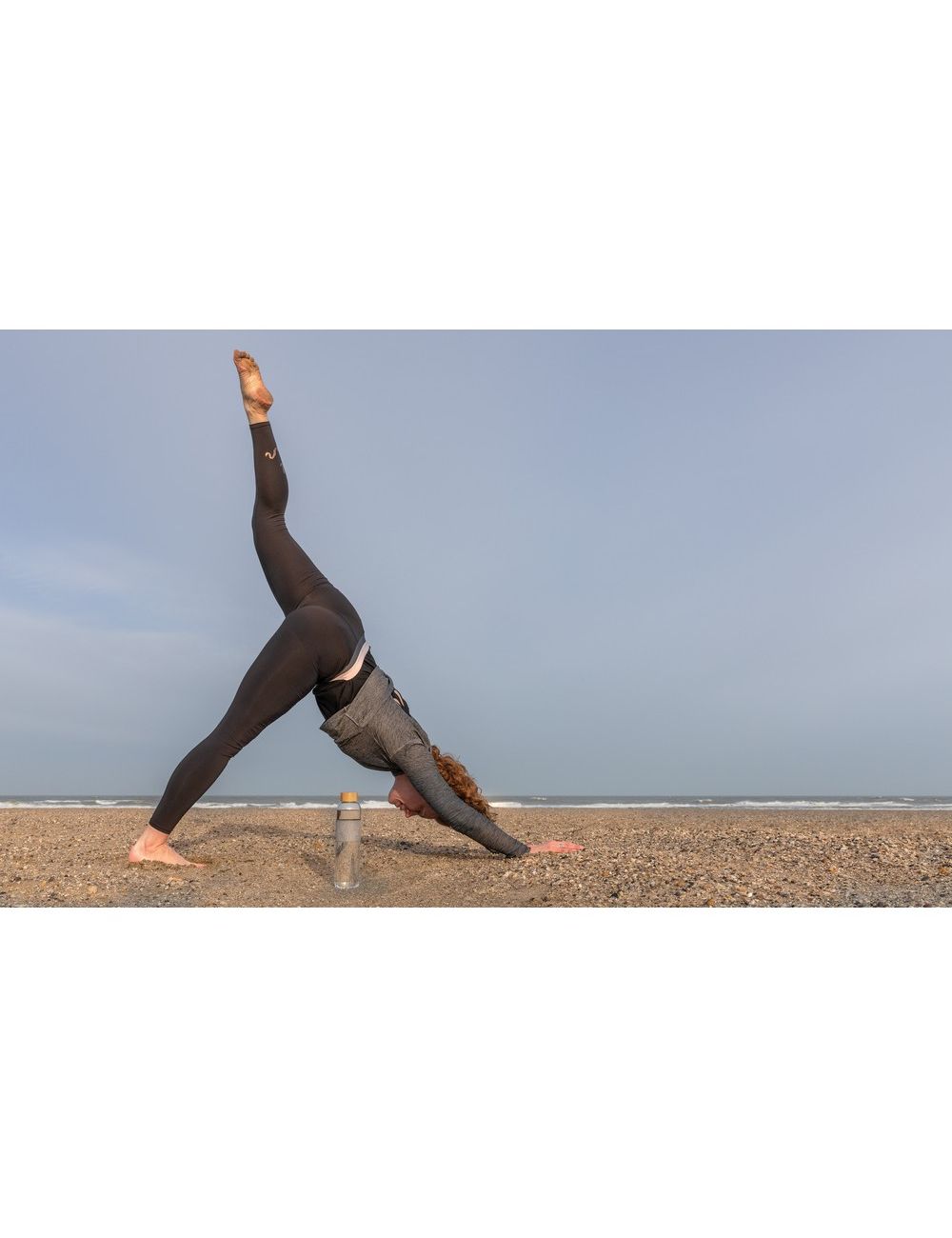 Szklana butelka 750 ml Impact w pokrowcu