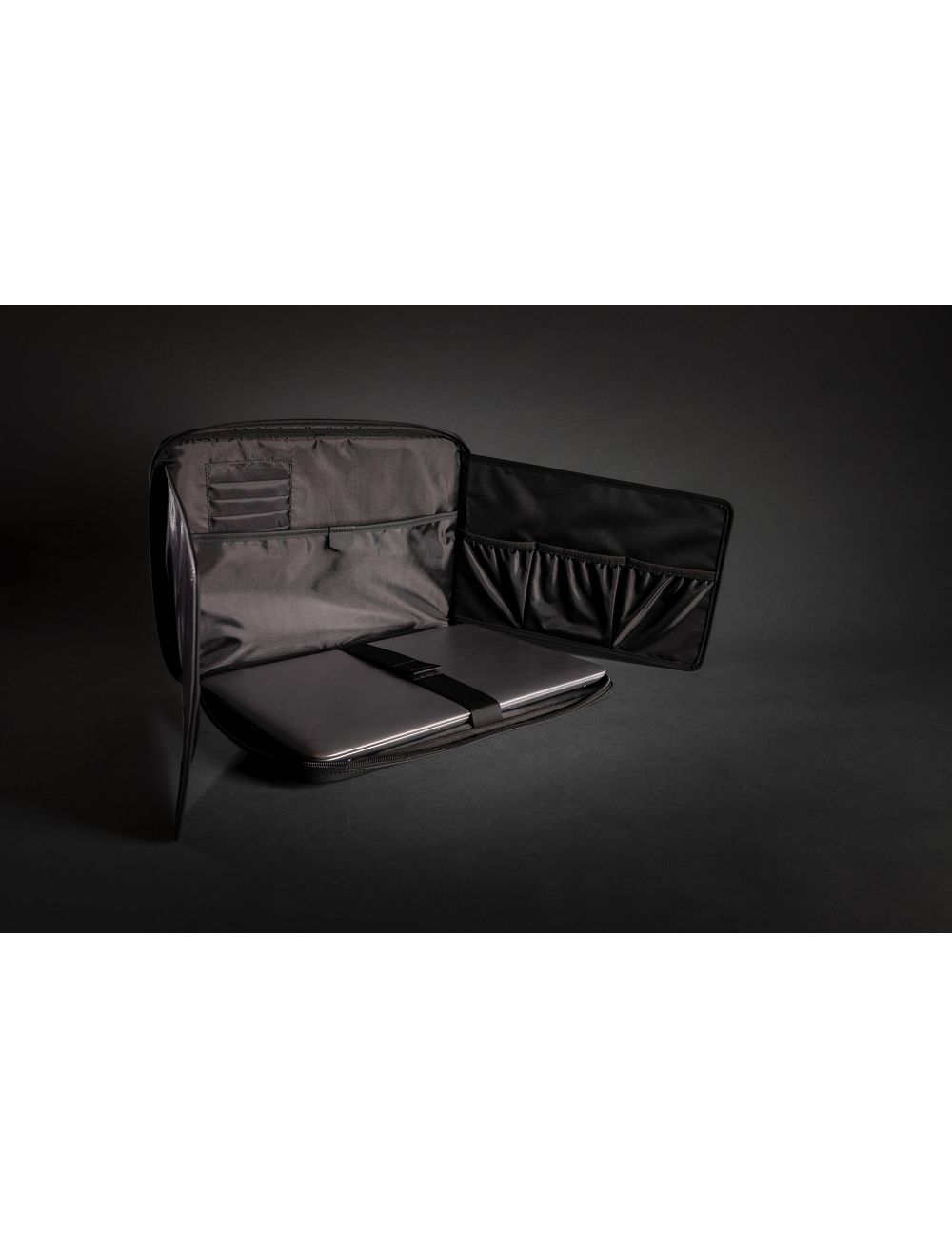 Pokrowiec na laptopa 15.6", składane stanowisko...