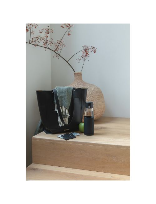 Szklana butelka 650 ml Ukiyo, monitorująca ilość wypitej wody