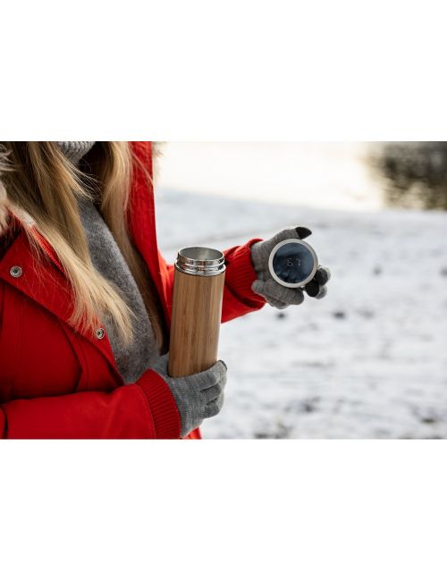 Bambusowy termos 500 ml, posiada sitko zatrzymujące fusy oraz dotykowy cyfrowy wyświetlacz temperatury napojów | Georgia