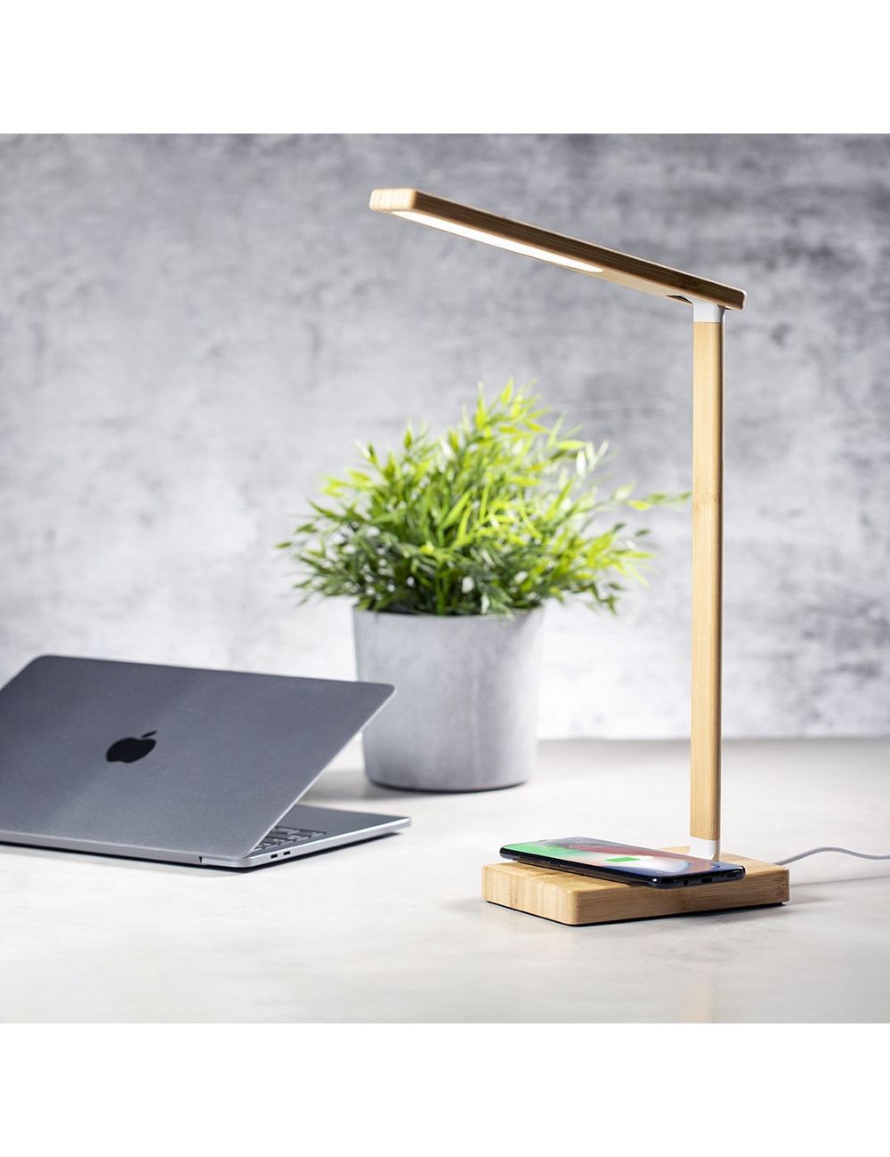 Bambusowa lampka na biurko, ładowarka...