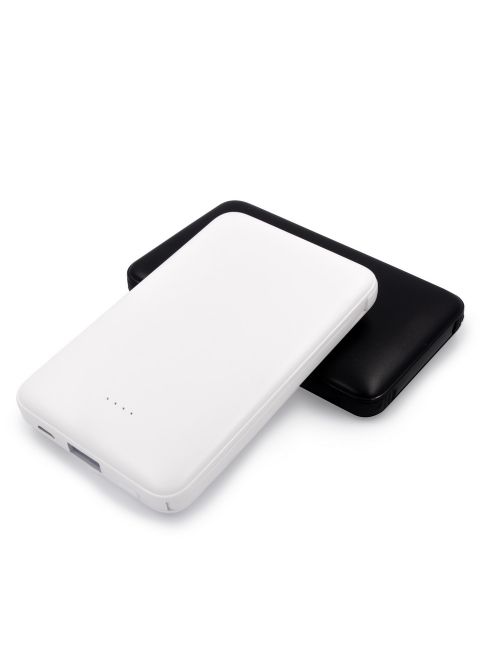 Power bank 5000 mAh ze zintegrowanymi kablami, adapter w komplecie | Presley