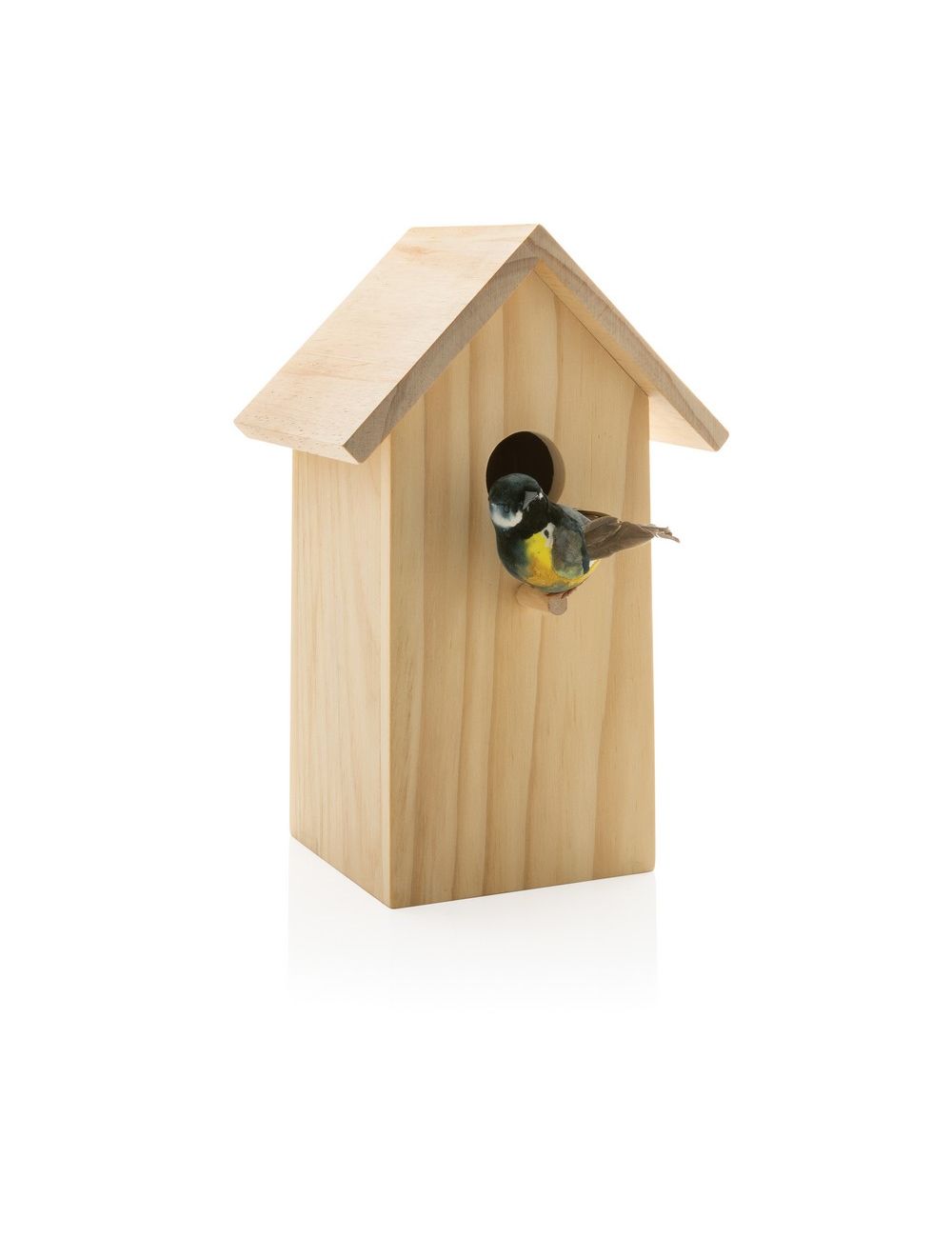 Drewniany domek dla ptaków