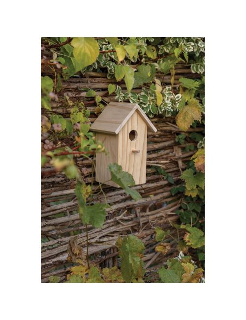 Drewniany domek dla ptaków