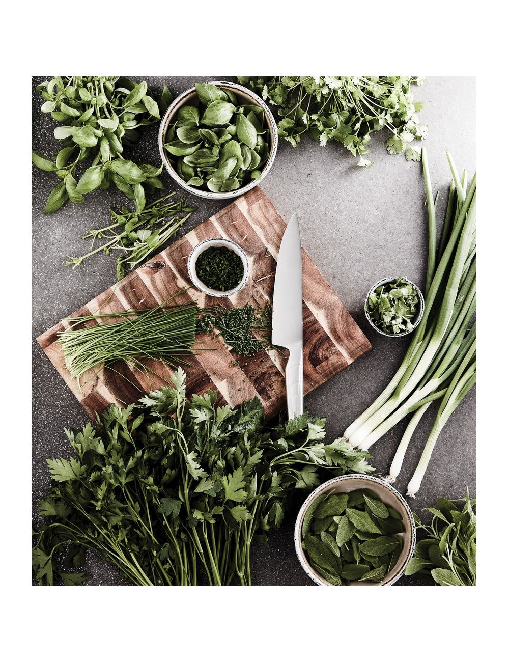 Nóż szefa kuchni VINGA Hattasan