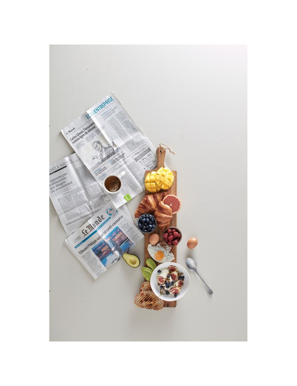 Długa deska do krojenia, serwowania VINGA Buscot