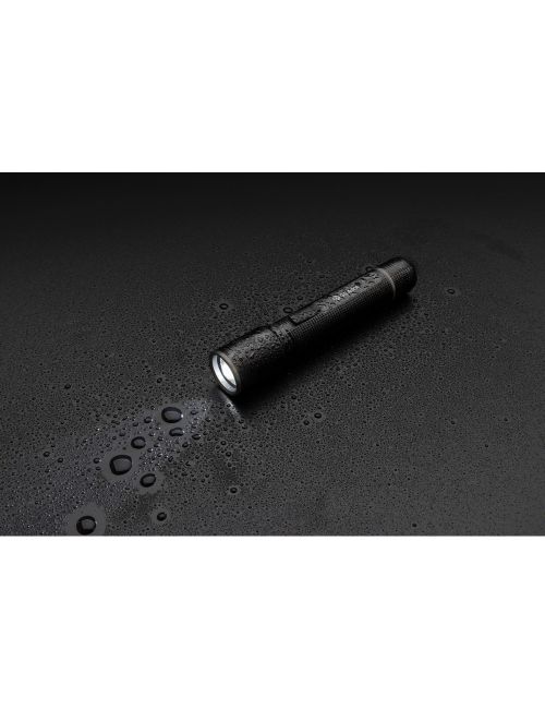 Kieszonkowa latarka Gear X, ładowana przez USB, aluminium z recyklingu