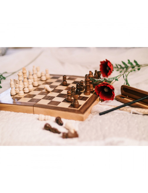 Drewniane szachy, brązowy 