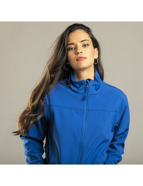 Wodoodporna i oddychająca kurtka