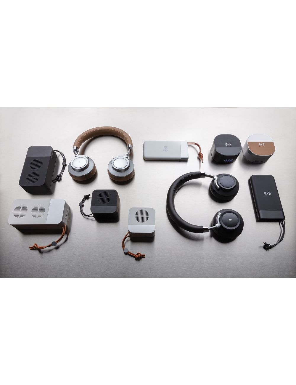 Bezprzewodowy power bank 8000 mAh Aria