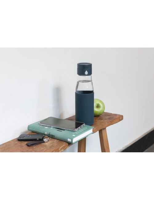 Szklana butelka 650 ml Ukiyo, monitorująca ilość wypitej wody