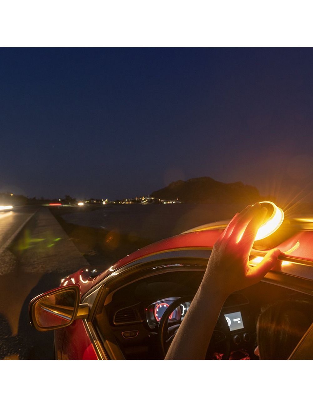 Latarka bezpieczeństwa z magnesem