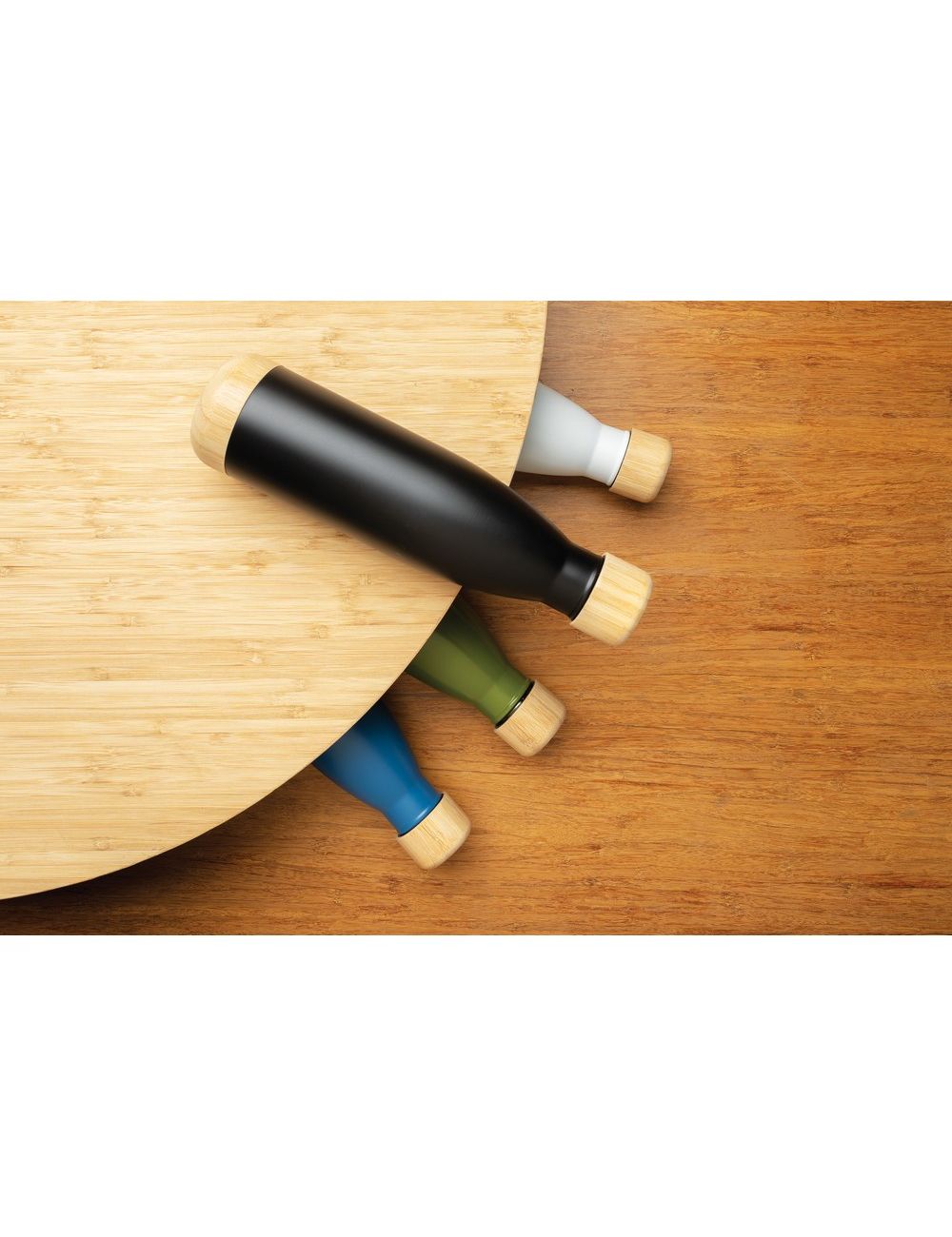 Butelka termiczna 700 ml, bambusowy element