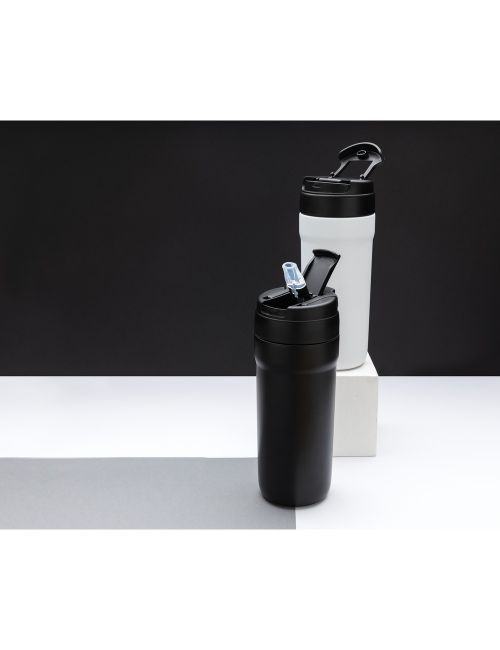 Butelka sportowa 670 ml ze stali nierdzewnej z recyklingu