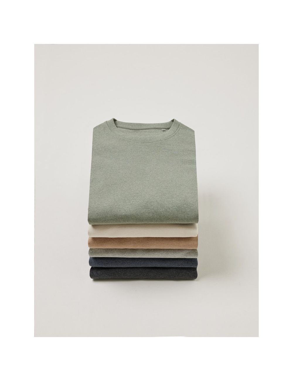 Koszulka z niebarwionej bawełny z recyklingu...